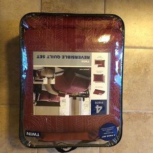 Reversible Quilt Set Twin